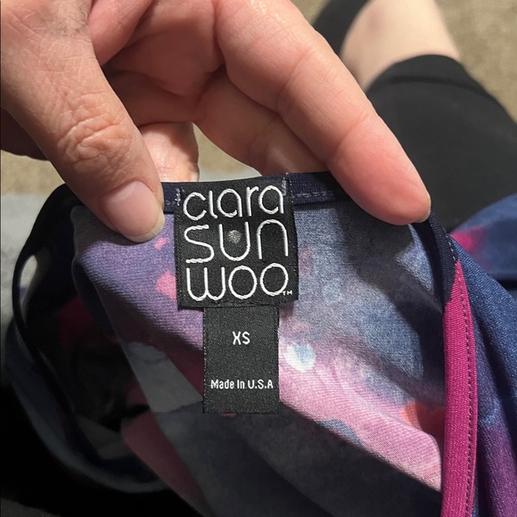 Clara Sun Woo asymmetrical neckline 3/4 sleeve sharkbite hem tunic - Picture 8 of 9